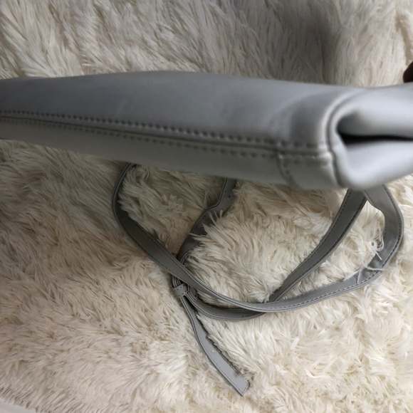 Charming Charlie Gray Small Bag - Picture 4 of 7